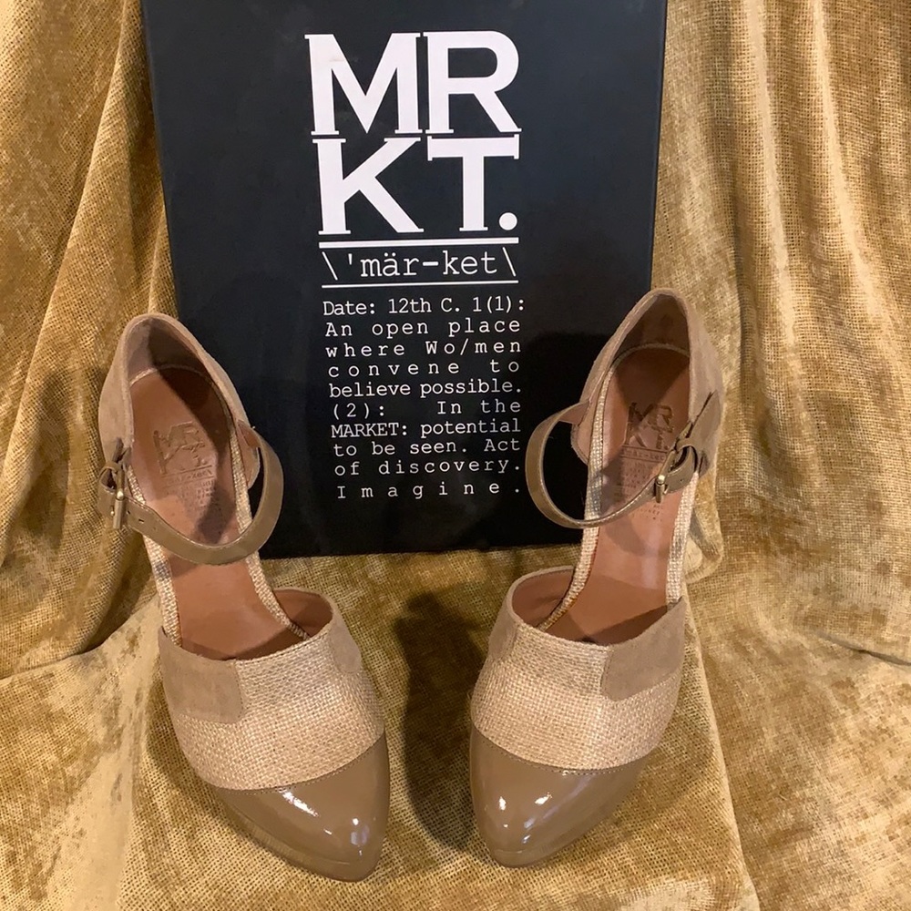 MRKT Heels Size 9 Tan